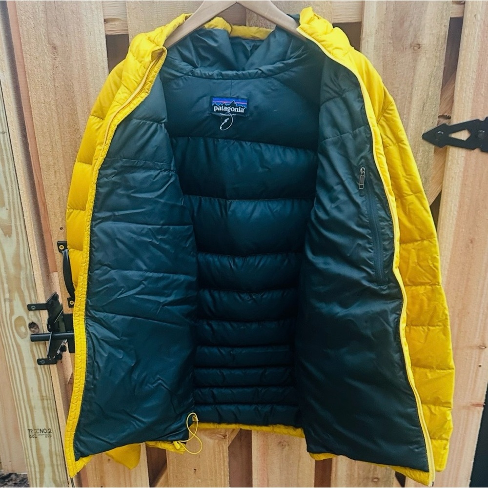 PATAGONIA MENS HI-LOFT DOWN SWEATER HOODY. L 600 DOWN 84902 DEADSTOCK SULFUR YEL - Picture 3 of 15